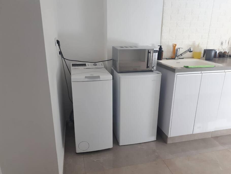 Apartamento Oded Inviting Housing Jerusalén Exterior foto